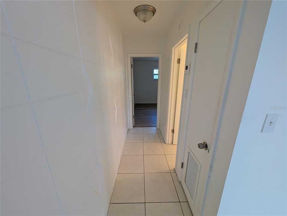 出租: $1,600 (2 贝兹, 1 浴室, 1125 平方英尺)