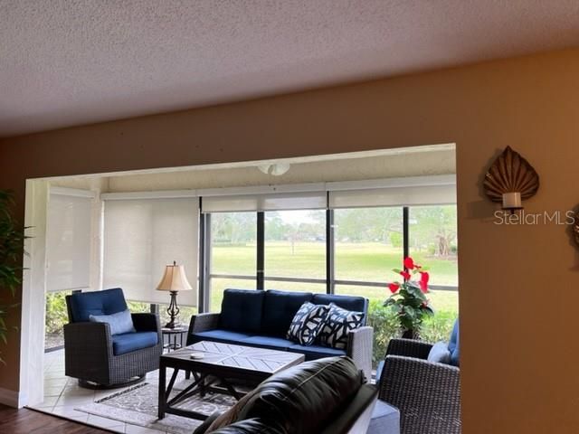 В аренду: $2,000 (2 спален, 2 ванн, 1516 Квадратных фут)