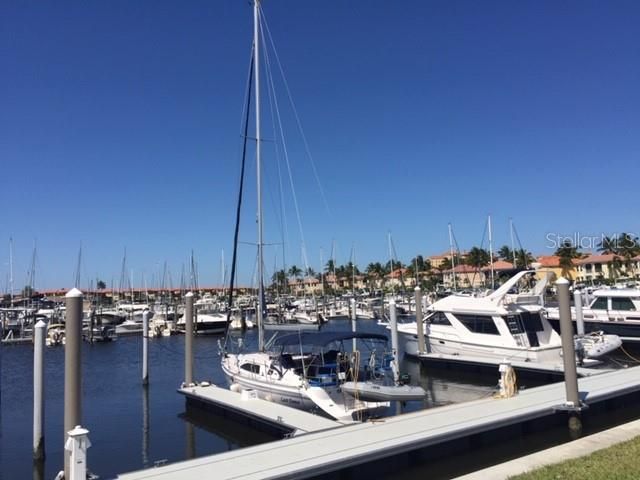 В аренду: $2,000 (2 спален, 2 ванн, 1516 Квадратных фут)