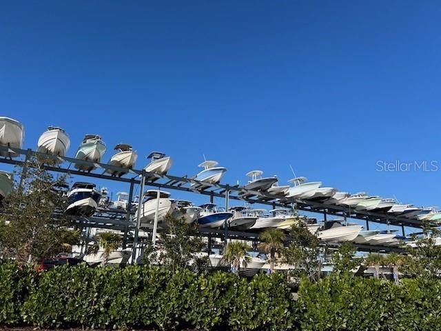 В аренду: $2,000 (2 спален, 2 ванн, 1516 Квадратных фут)