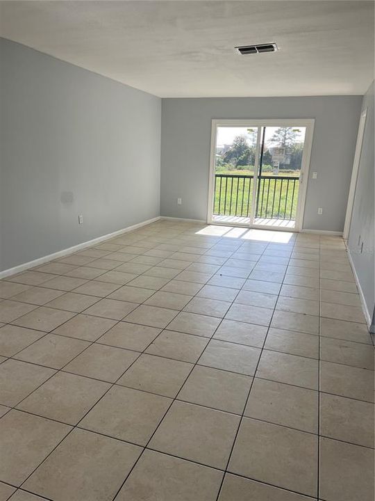 出租: $1,399 (2 贝兹, 2 浴室, 938 平方英尺)