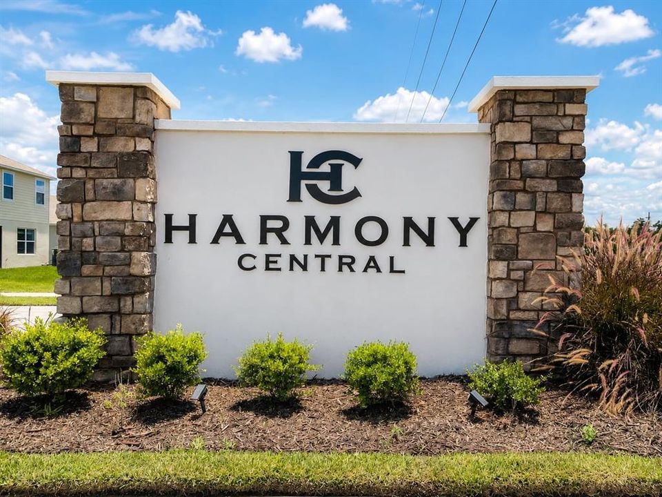 For Sale: $377,900 (3 beds, 2 baths, 1515 Square Feet)