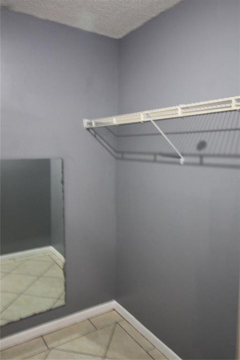 На продажу: $132,900 (2 спален, 2 ванн, 1073 Квадратных фут)