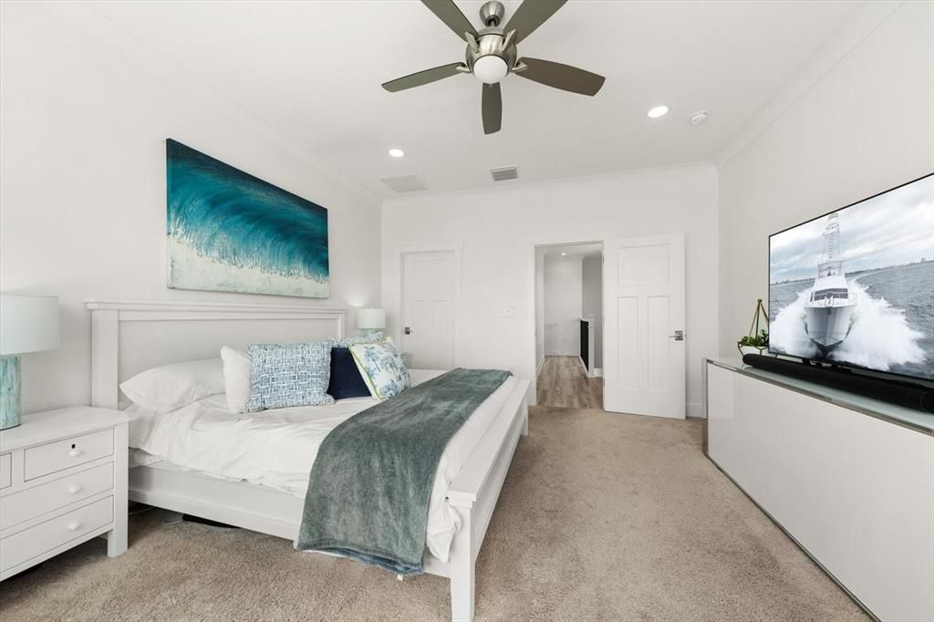 Active With Contract: $619,000 (3 beds, 2 baths, 2310 Square Feet)