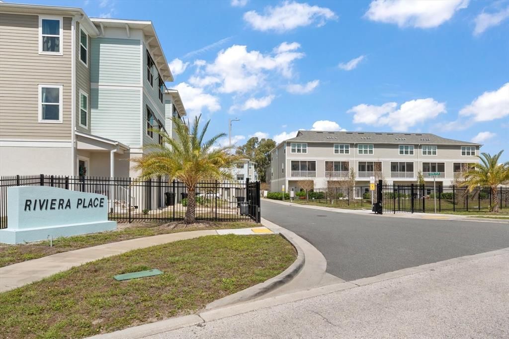 Active With Contract: $619,000 (3 beds, 2 baths, 2310 Square Feet)