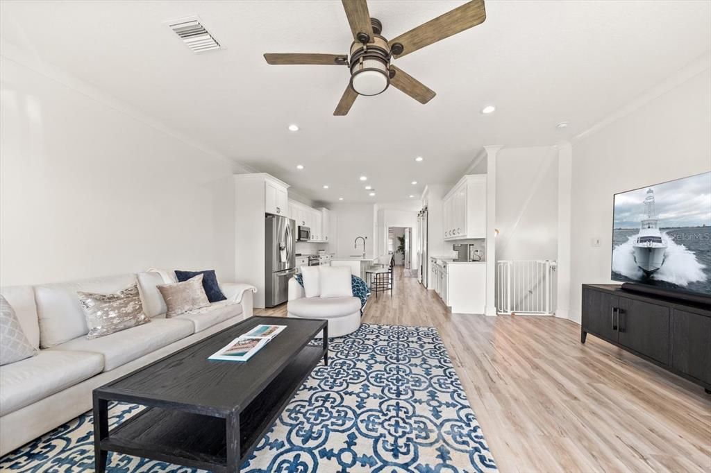 Active With Contract: $619,000 (3 beds, 2 baths, 2310 Square Feet)