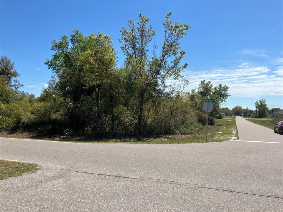 En Venta: $64,900 (0.75 acres)