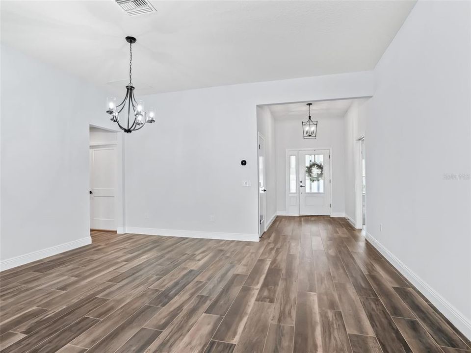 На продажу: $529,900 (3 спален, 3 ванн, 1901 Квадратных фут)