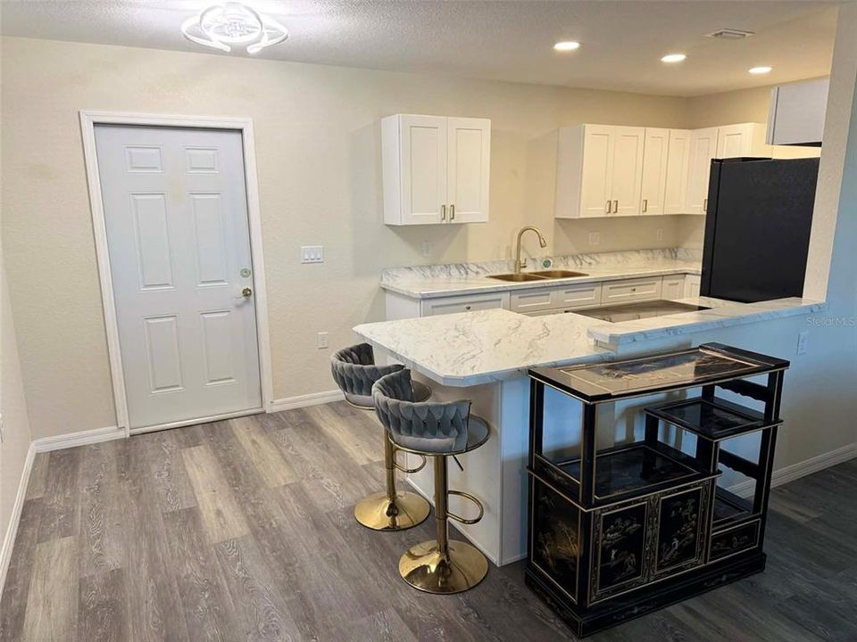 Activo con contrato: $139,900 (1 camas, 1 baños, 944 Pies cuadrados)