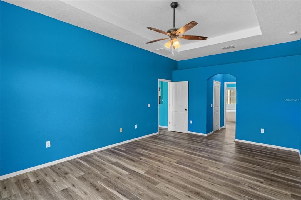 Active With Contract: $449,700 (3 beds, 2 baths, 2157 Square Feet)