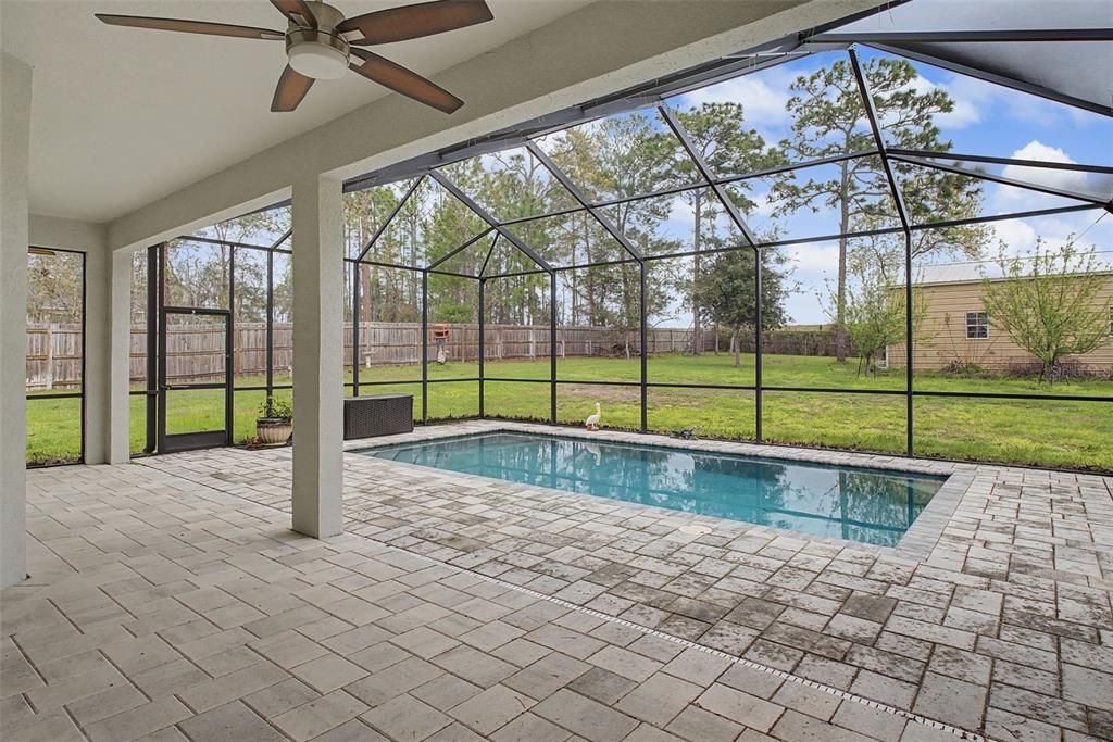 Active With Contract: $449,700 (3 beds, 2 baths, 2157 Square Feet)