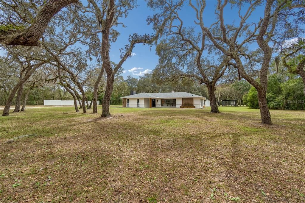 Recently Sold: $749,900 (4 beds, 2 baths, 3200 Square Feet)