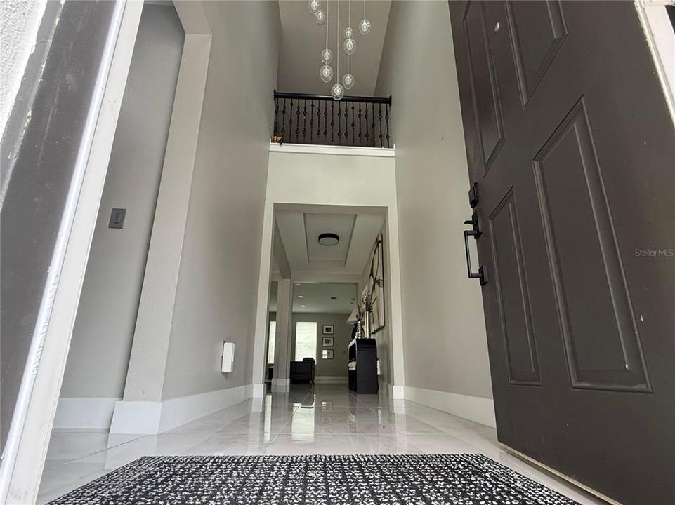 Activo con contrato: $915,000 (4 camas, 3 baños, 2988 Pies cuadrados)