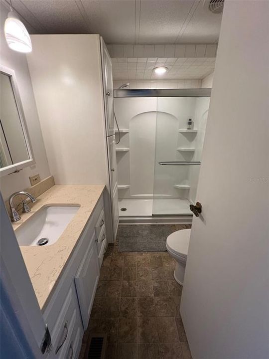 На продажу: $98,000 (2 спален, 2 ванн, 672 Квадратных фут)