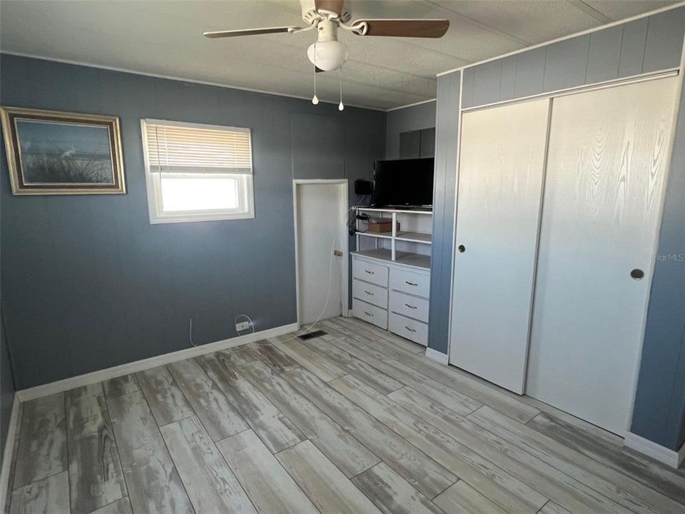 На продажу: $98,000 (2 спален, 2 ванн, 672 Квадратных фут)