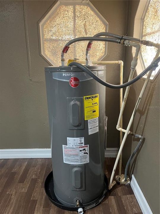 En Venta: $129,000 (3 camas, 2 baños, 952 Pies cuadrados)