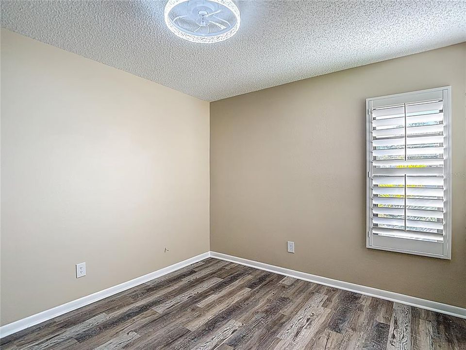 En Venta: $439,000 (2 camas, 2 baños, 1600 Pies cuadrados)