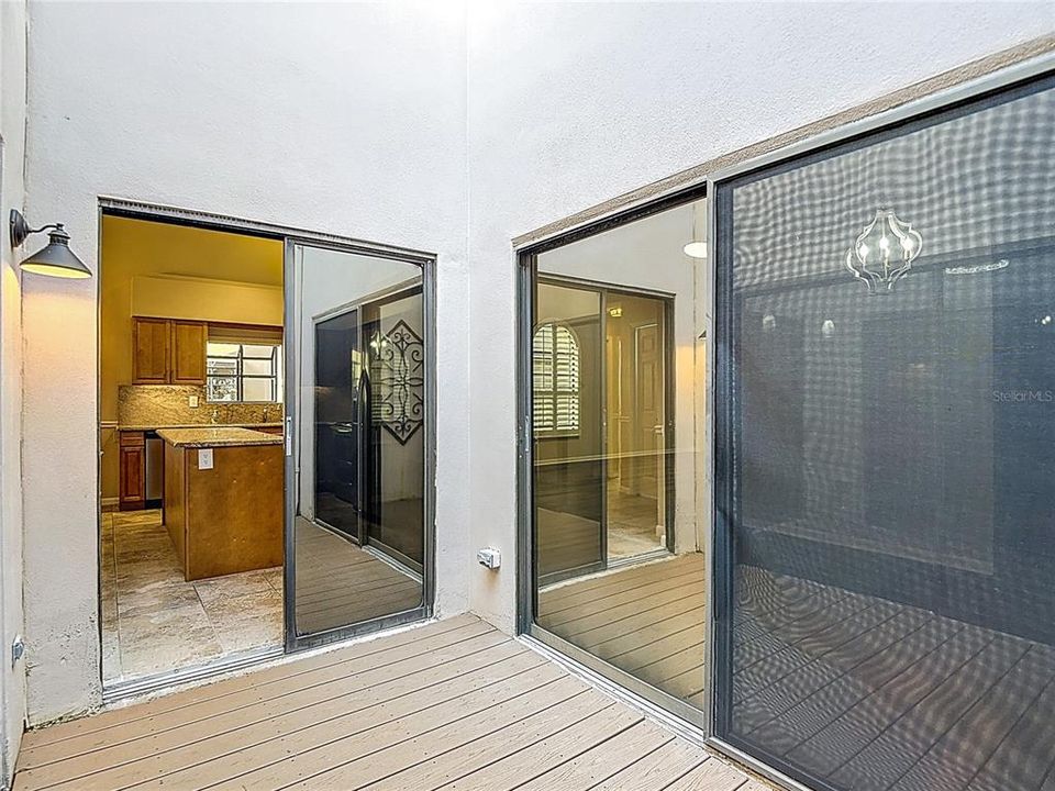 En Venta: $439,000 (2 camas, 2 baños, 1600 Pies cuadrados)