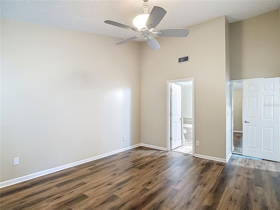 En Venta: $439,000 (2 camas, 2 baños, 1600 Pies cuadrados)