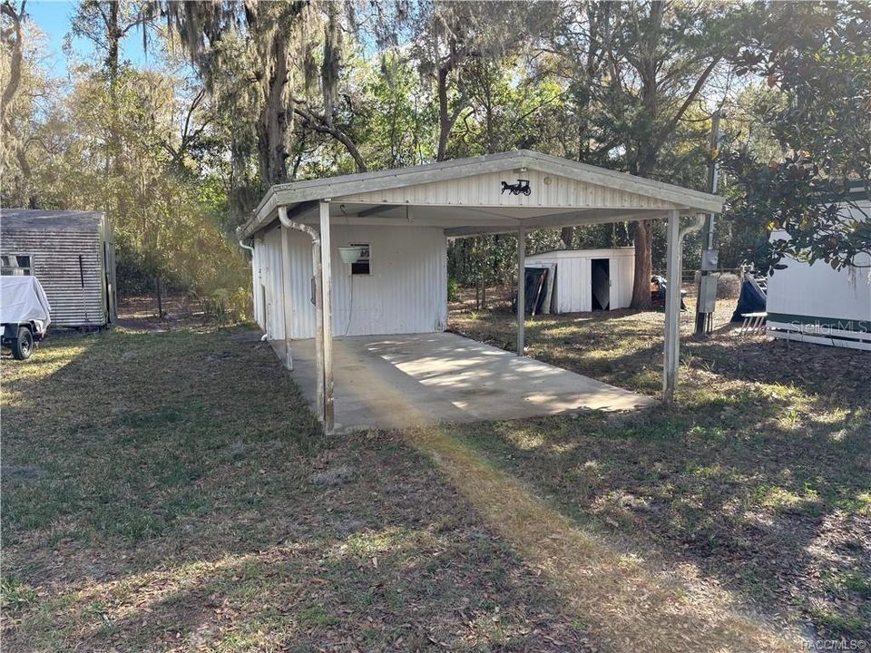 На продажу: $49,900 (1 спален, 1 ванн, 576 Квадратных фут)