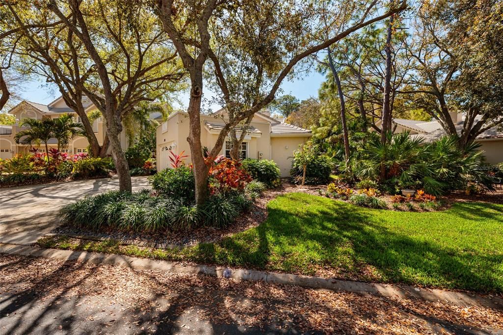 Recently Sold: $849,900 (4 beds, 2 baths, 2085 Square Feet)