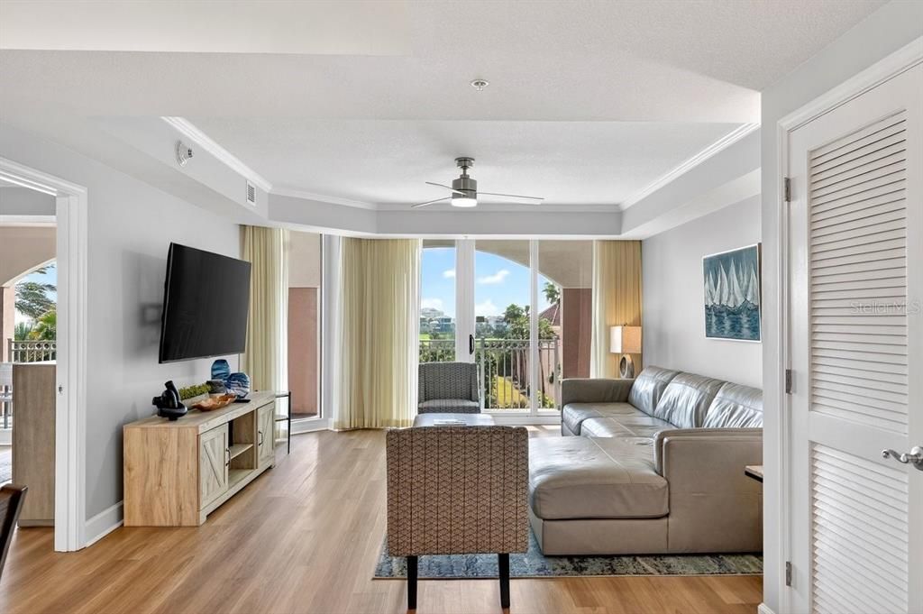 For Sale: $729,000 (3 beds, 3 baths, 1676 Square Feet)