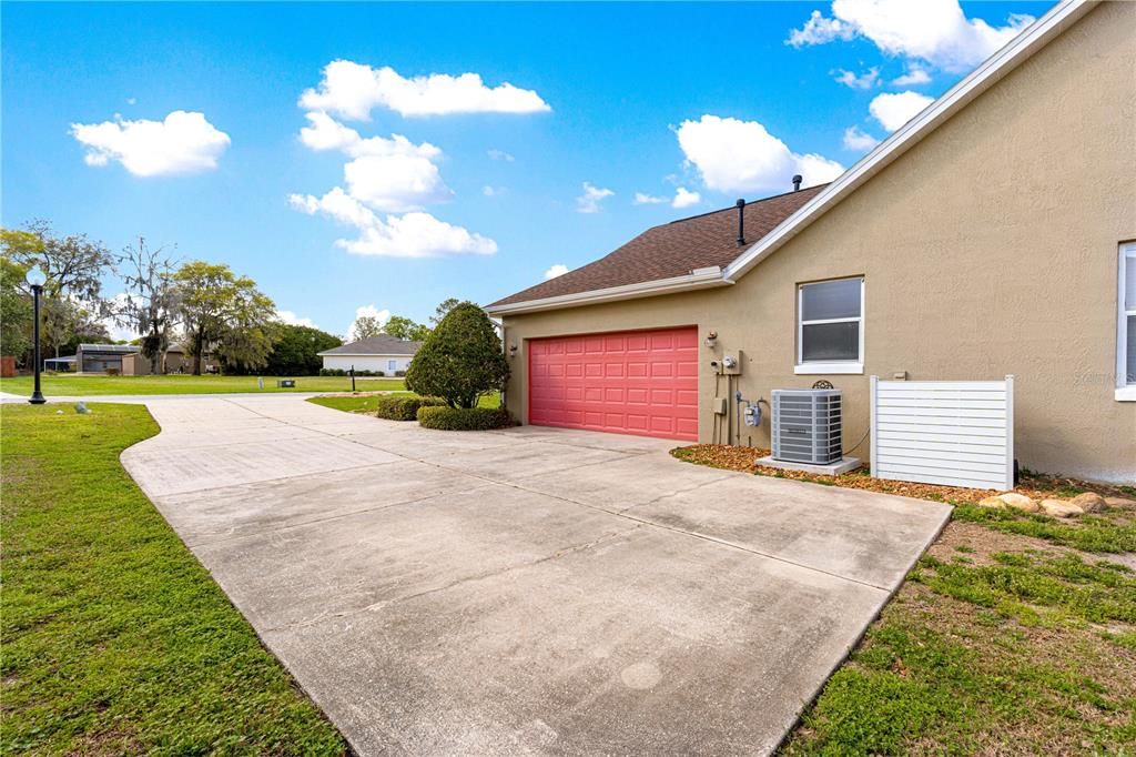 En Venta: $424,900 (4 camas, 2 baños, 2024 Pies cuadrados)