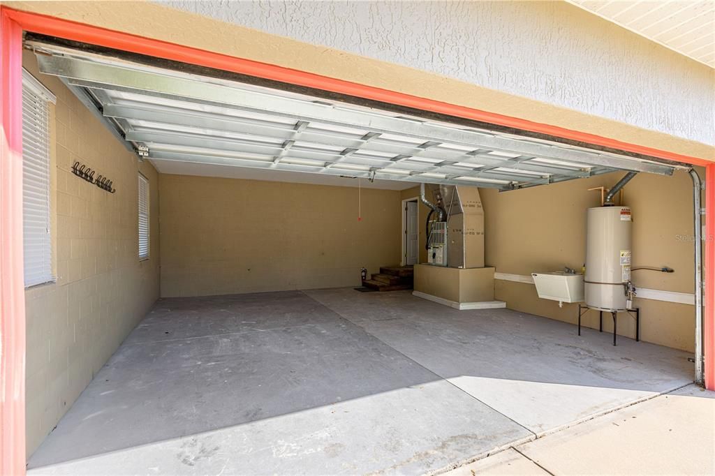 En Venta: $424,900 (4 camas, 2 baños, 2024 Pies cuadrados)