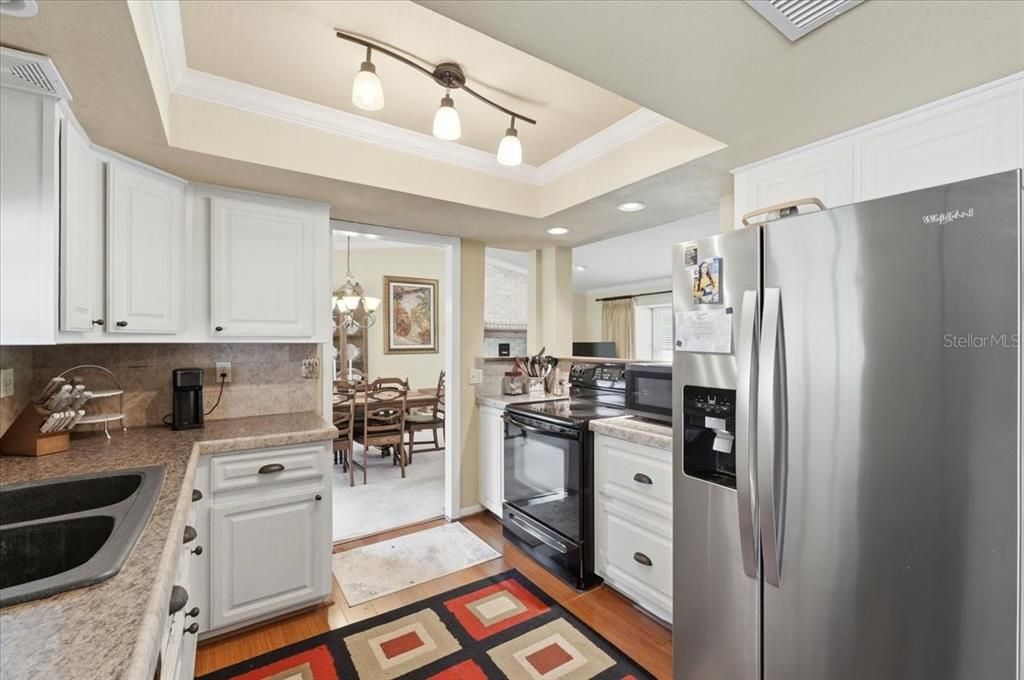 For Sale: $399,900 (4 beds, 3 baths, 2180 Square Feet)