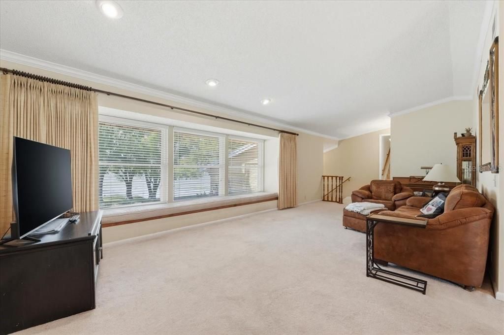 For Sale: $399,900 (4 beds, 3 baths, 2180 Square Feet)