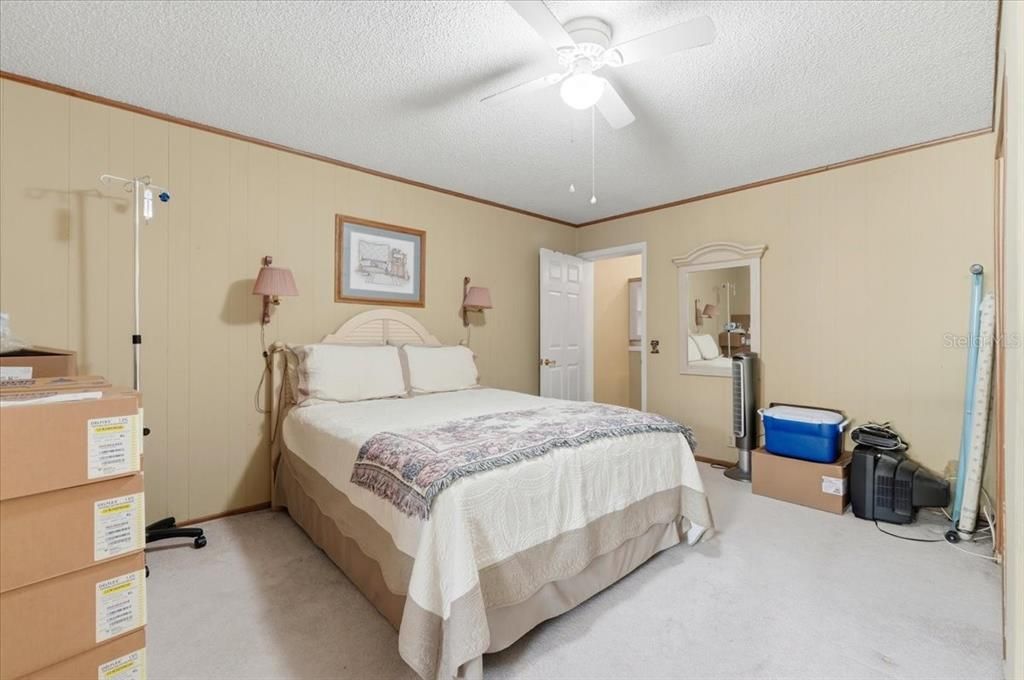 For Sale: $399,900 (4 beds, 3 baths, 2180 Square Feet)