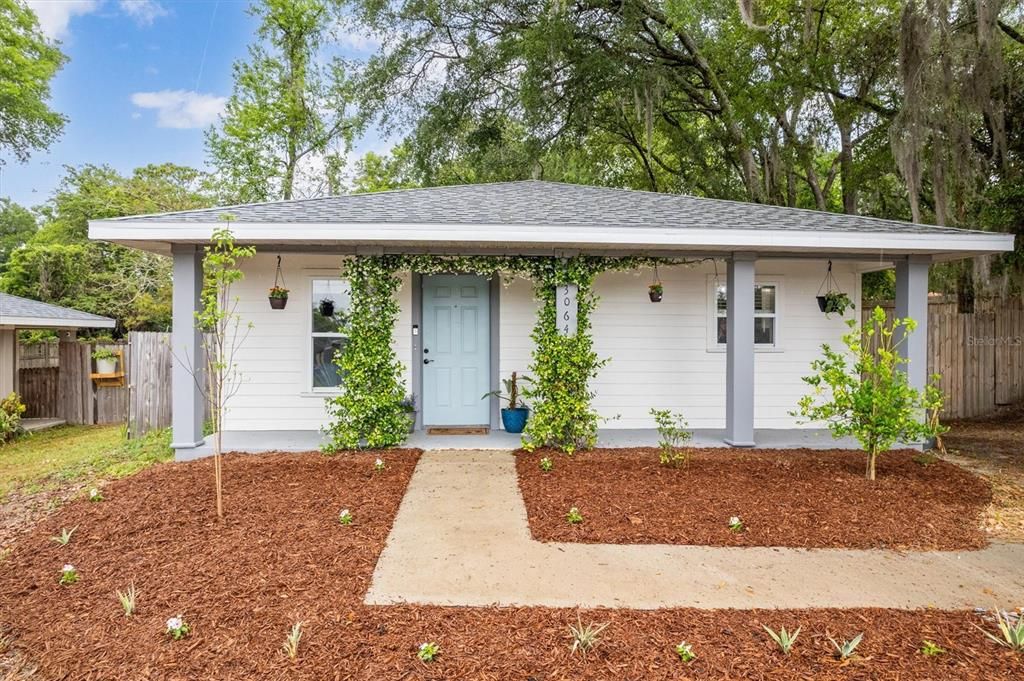 Vendido Recientemente: $239,000 (3 camas, 2 baños, 1240 Pies cuadrados)