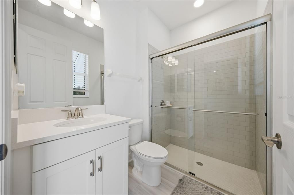 En Venta: $998,000 (5 camas, 4 baños, 3531 Pies cuadrados)