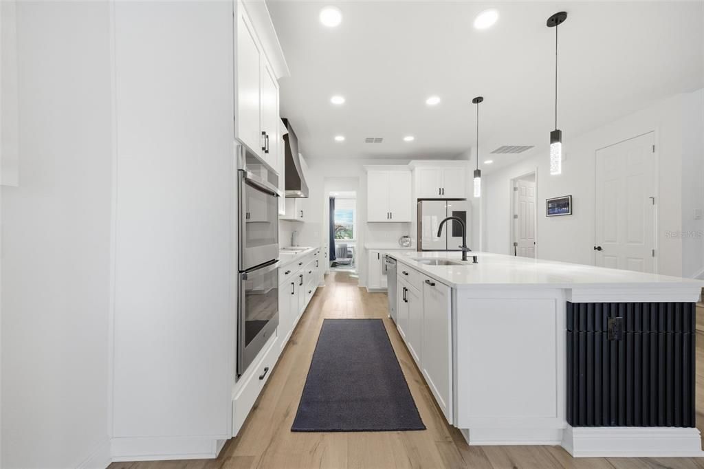 En Venta: $998,000 (5 camas, 4 baños, 3531 Pies cuadrados)