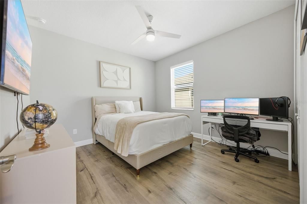 En Venta: $998,000 (5 camas, 4 baños, 3531 Pies cuadrados)