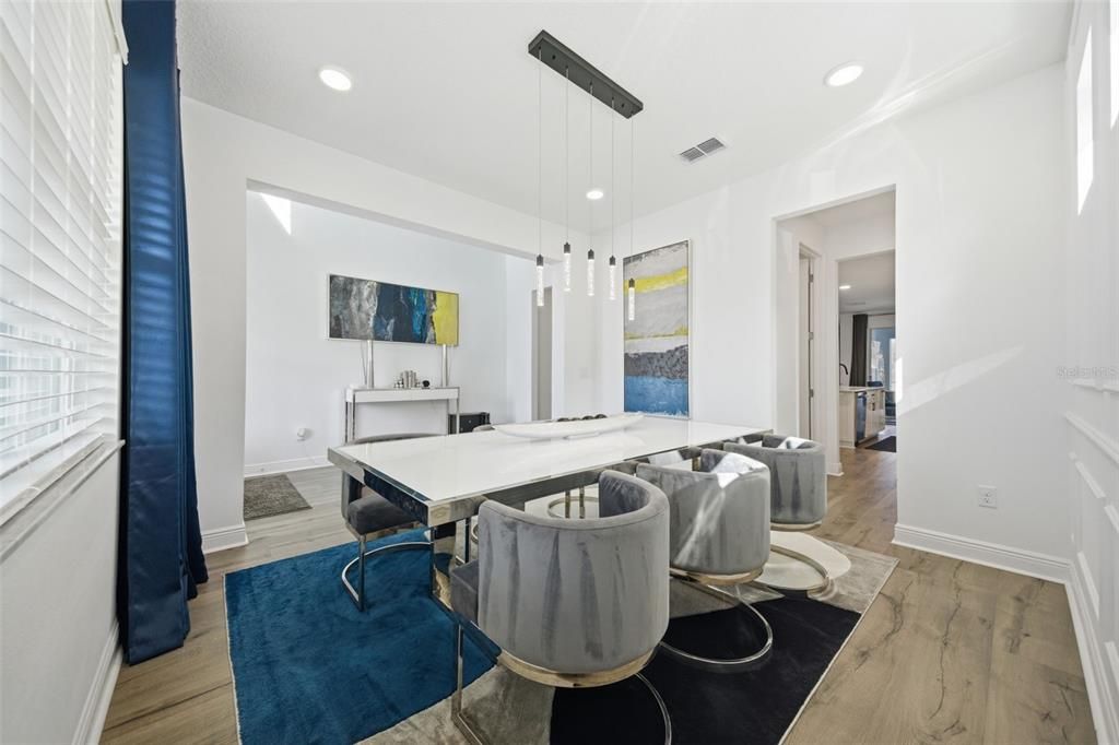 En Venta: $998,000 (5 camas, 4 baños, 3531 Pies cuadrados)