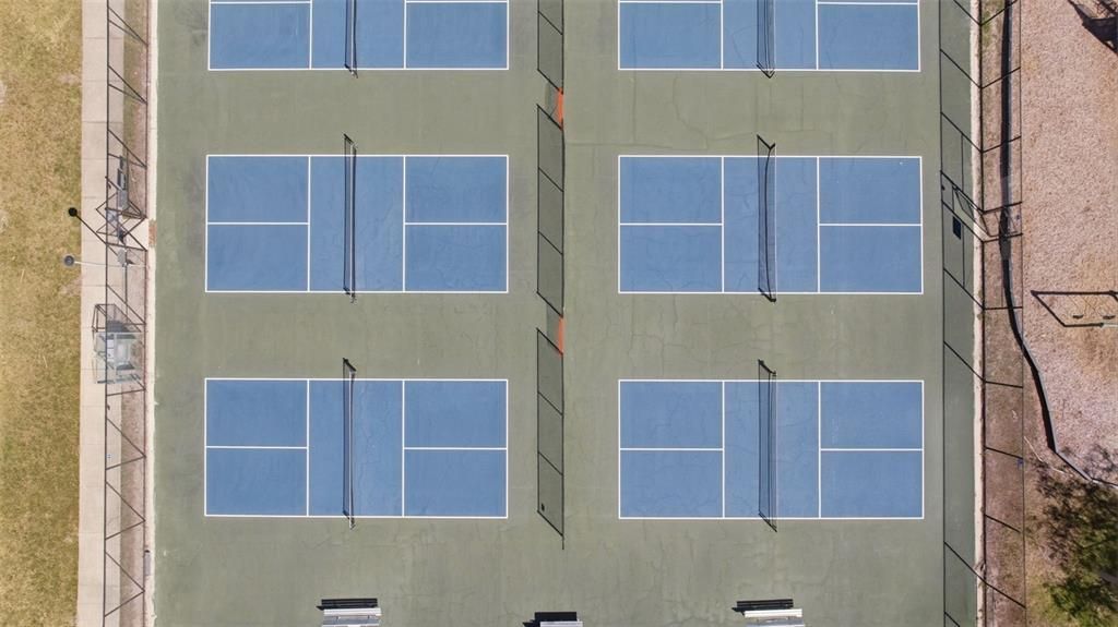 En Venta: $299,900 (3 camas, 2 baños, 1538 Pies cuadrados)