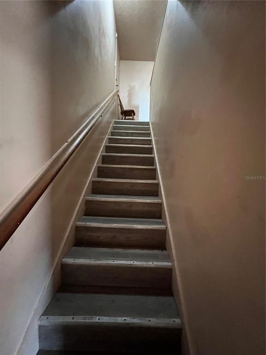 For Sale: $71,000 (4 beds, 1 baths, 972 Square Feet)