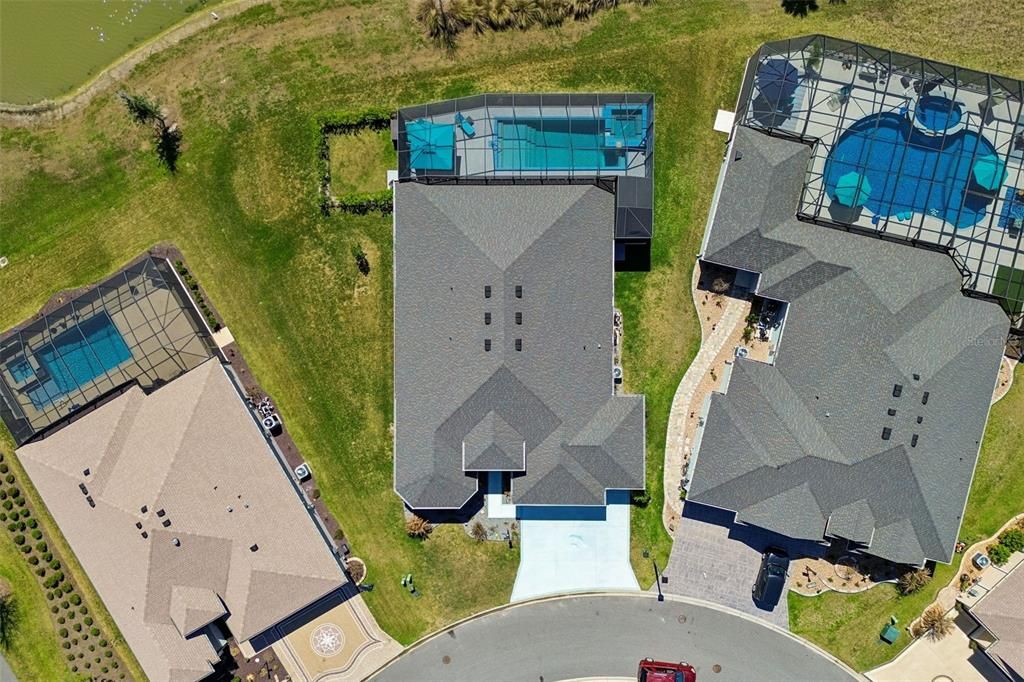 En Venta: $1,250,000 (4 camas, 2 baños, 2555 Pies cuadrados)