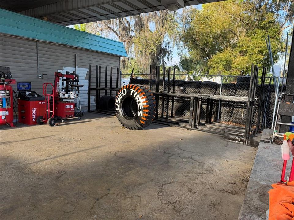 На продажу: $525,000 (0 спален, 0 ванн, 1325 Квадратных фут)