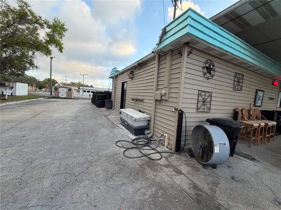 На продажу: $525,000 (0 спален, 0 ванн, 1325 Квадратных фут)