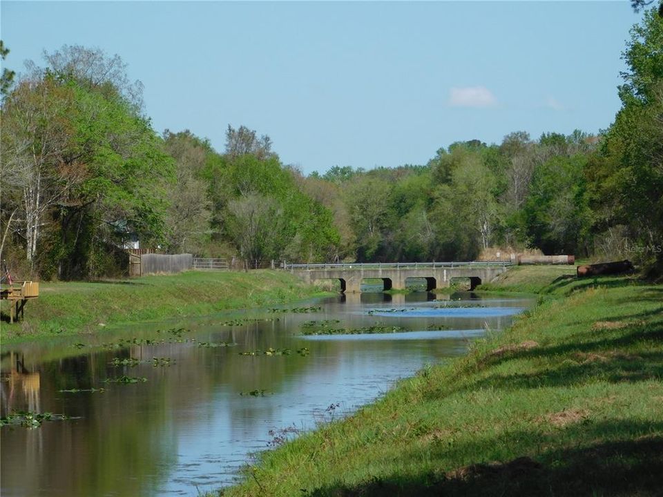 En Venta: $54,900 (1.51 acres)