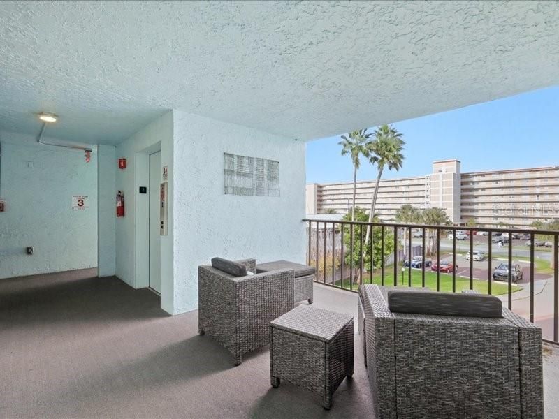 Activo con contrato: $549,000 (2 camas, 2 baños, 1085 Pies cuadrados)