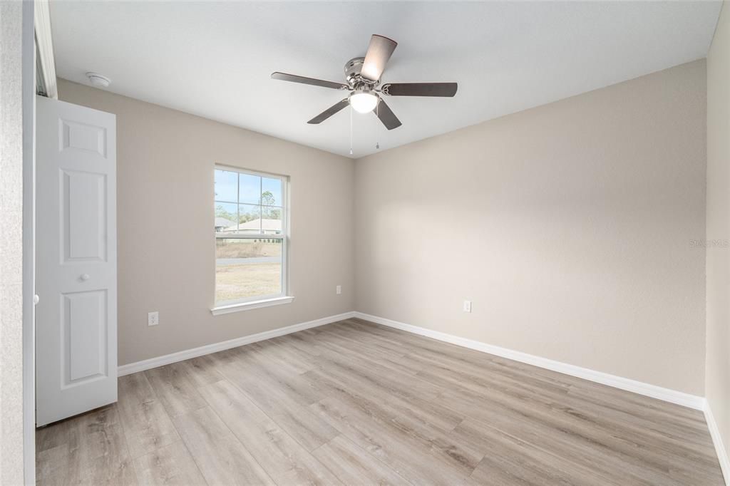 Activo con contrato: $268,900 (3 camas, 2 baños, 1400 Pies cuadrados)