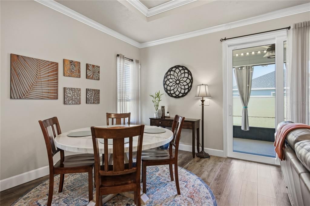 Activo con contrato: $410,000 (3 camas, 2 baños, 1695 Pies cuadrados)