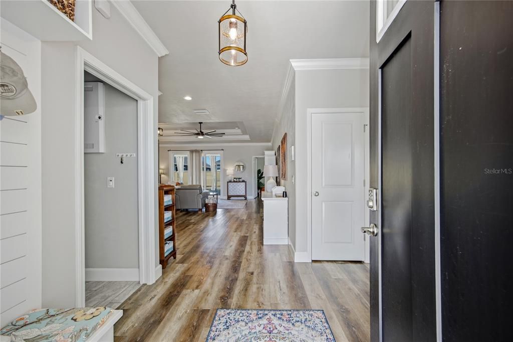 Activo con contrato: $410,000 (3 camas, 2 baños, 1695 Pies cuadrados)