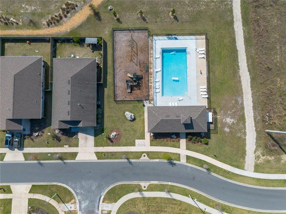 Activo con contrato: $410,000 (3 camas, 2 baños, 1695 Pies cuadrados)