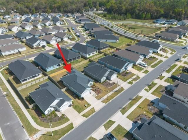 Activo con contrato: $410,000 (3 camas, 2 baños, 1695 Pies cuadrados)