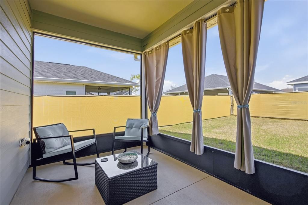 Activo con contrato: $410,000 (3 camas, 2 baños, 1695 Pies cuadrados)