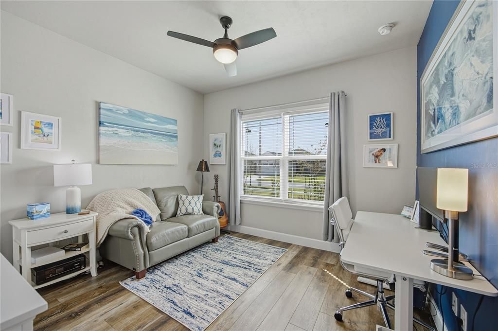 Activo con contrato: $410,000 (3 camas, 2 baños, 1695 Pies cuadrados)